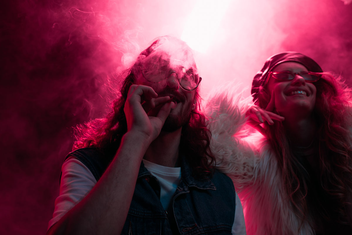 Build the perfect smoke sesh playlist. Pair music and cannabis for better vibes with BestBüds.